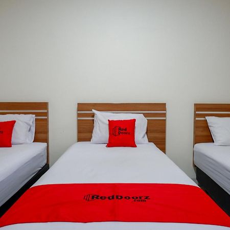 Reddoorz Near Living Plaza Purwokerto Hotel Bagian luar foto